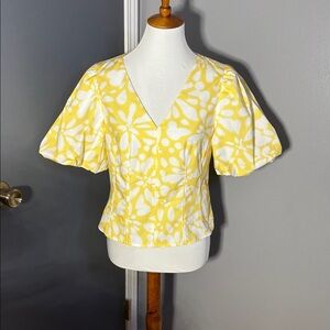Banana Republic Women's Yellow Floral V-Neck Puff Sleeve Top Size 6